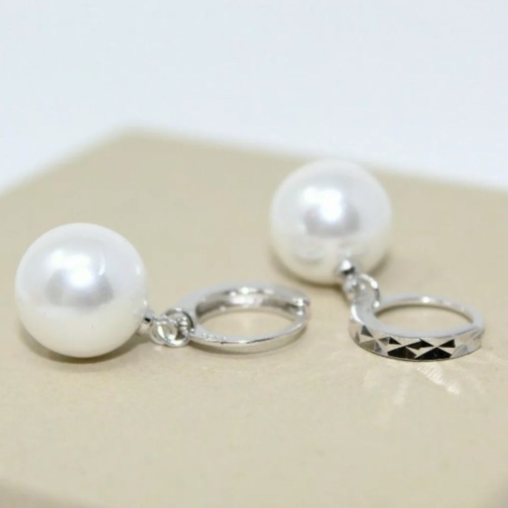 🌻dangle pearls earrings brand new super cute